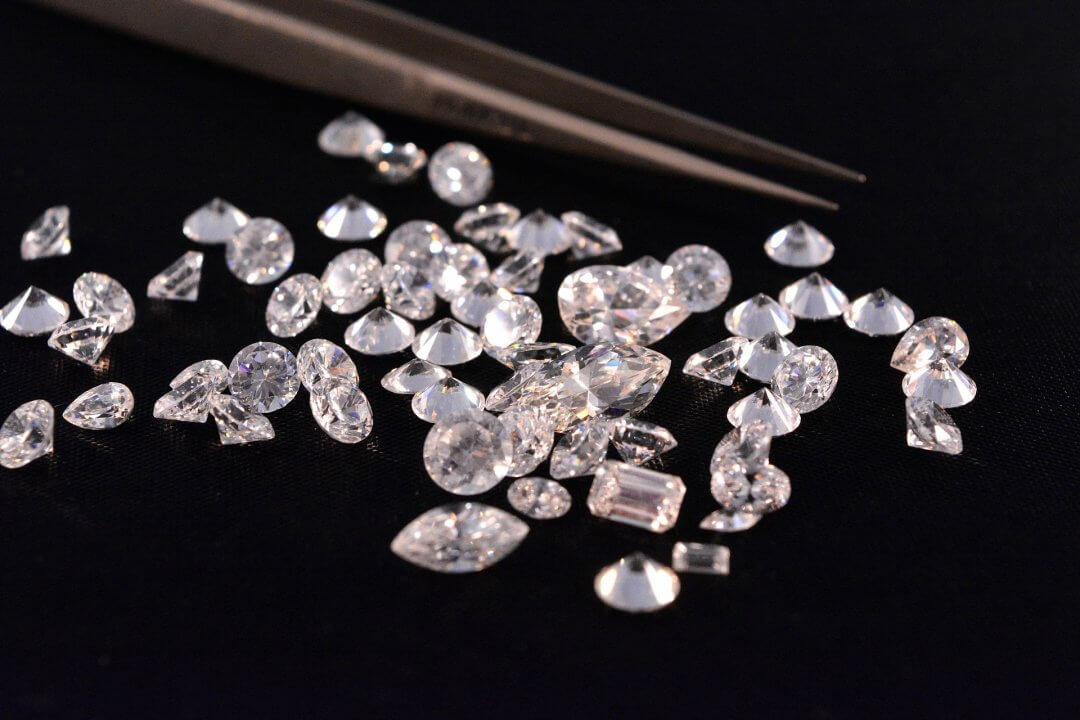 diamonds-4040800_1920